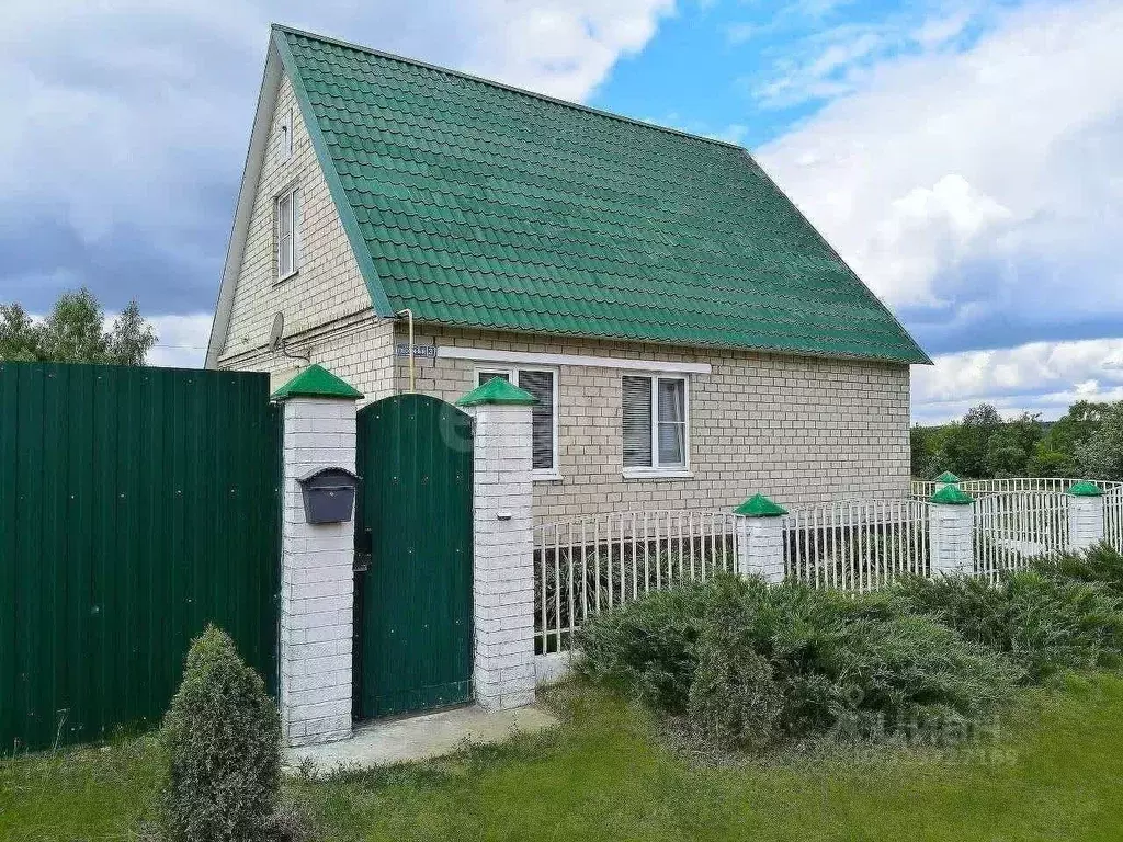 Дом в Белгородская область, Старооскольский городской округ, с. ... - Фото 1