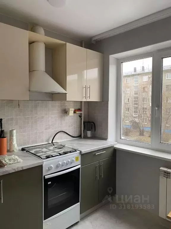 3-к кв. Омская область, Омск Городок Нефтяников мкр, ул. ... - Фото 2