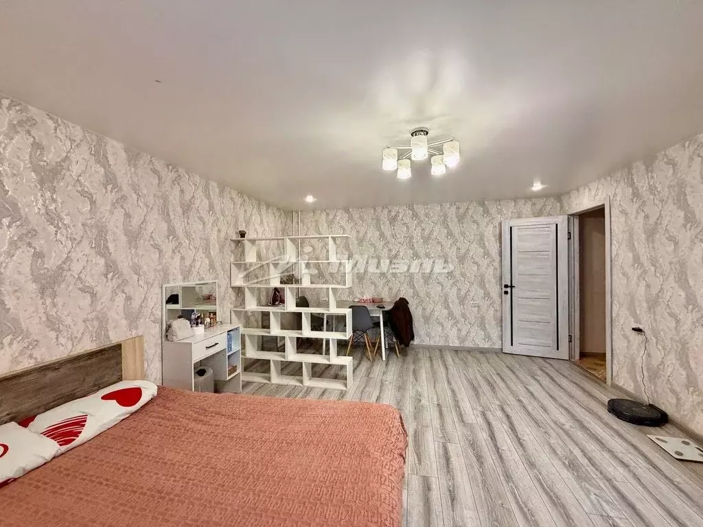 2-к кв. Крым, Симферопольский район, Молодежное пгт ул. Строителей, 6 ... - Фото 2