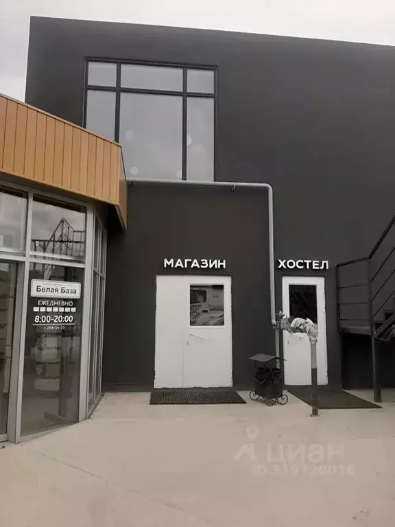 Торговая площадь в Новосибирская область, Новосибирский район, с. ... - Фото 0