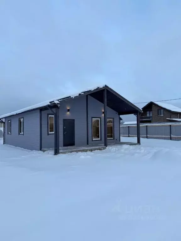 Дом в Ленинградская область, Ломоносовский район, Лопухинское с/пос, ... - Фото 1