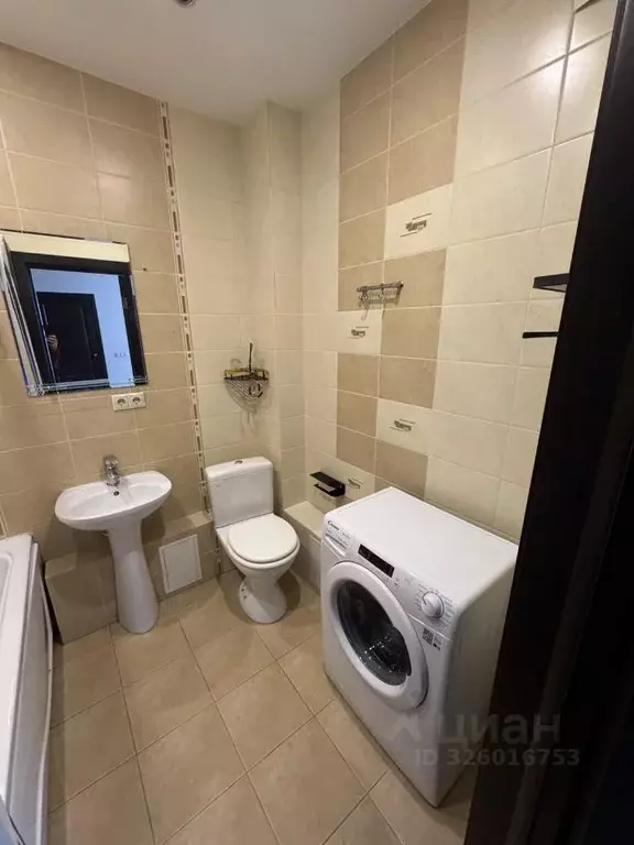 2-к кв. Челябинская область, Челябинск ул. 40-летия Победы, 11 (67.0 ... - Фото 2