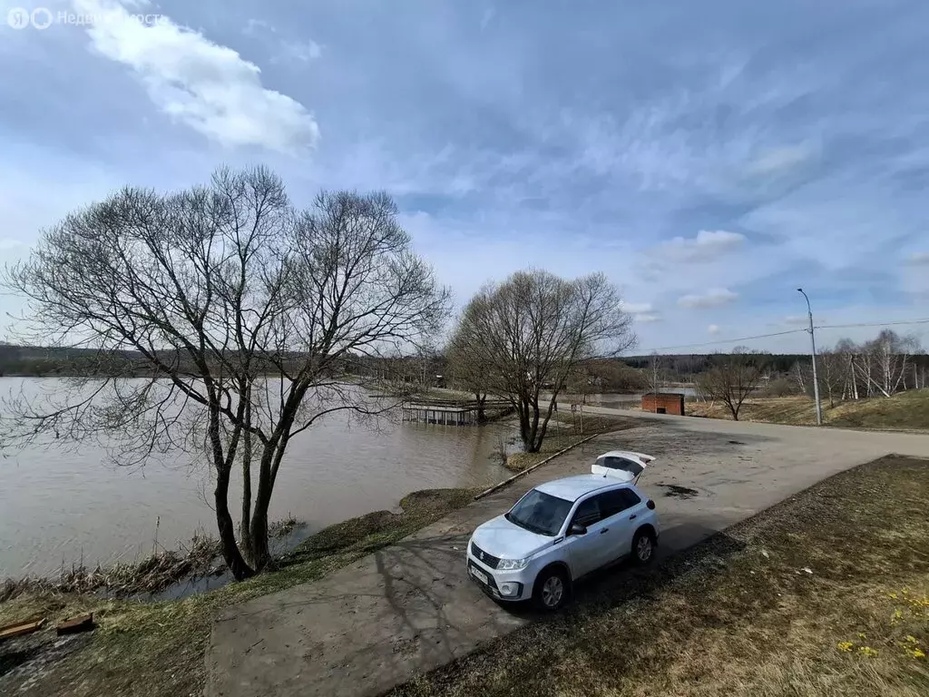 Участок в Москва, ТАО, район Вороново, деревня Свитино (110 м) - Фото 0