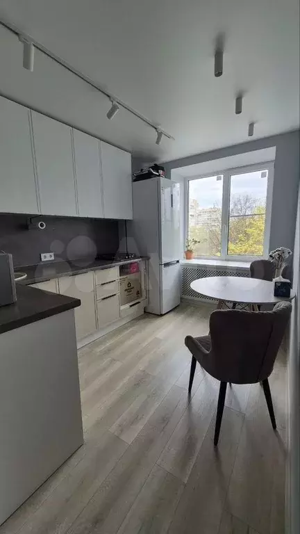 1-к. квартира, 32 м, 6/9 эт. - Фото 1