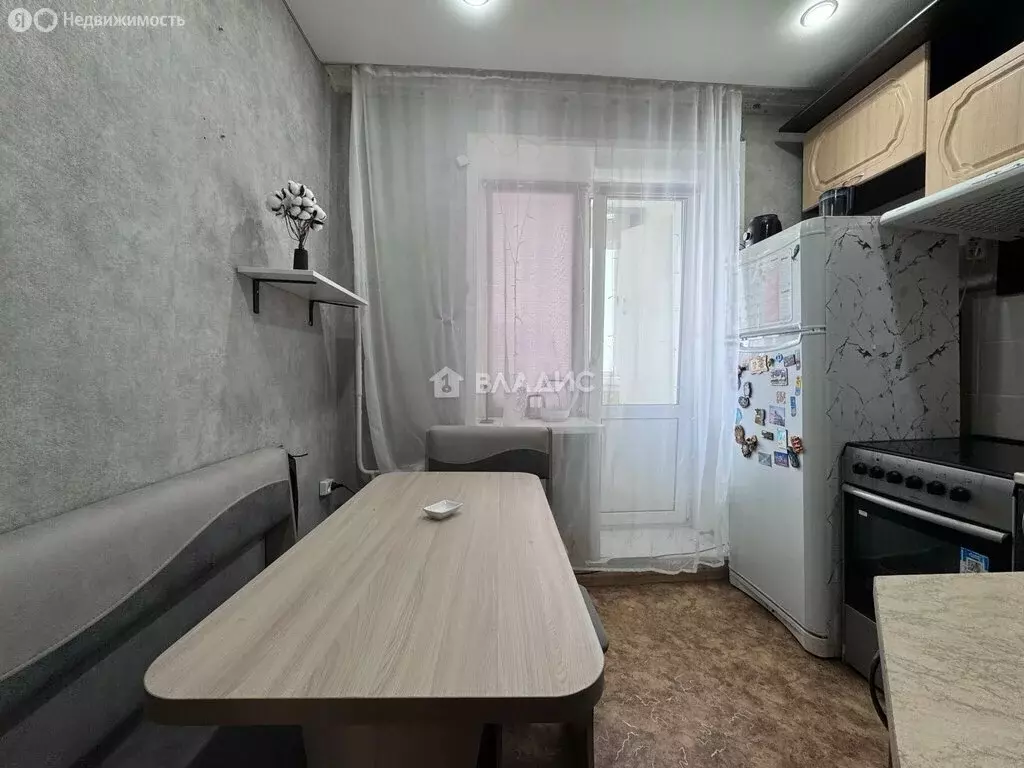 2-комнатная квартира: Балаково, улица Набережная Леонова, 50 (45.6 м) - Фото 2