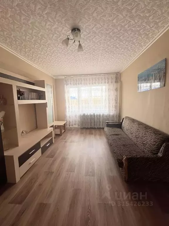 3-к кв. Омская область, Омск ул. 6-я Станционная, 35 (58.4 м) - Фото 0