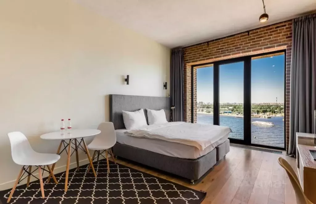 Студия Санкт-Петербург наб. Макарова, 60 (33.0 м) - Фото 1
