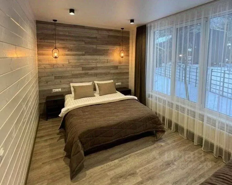 Дом в Карачаево-Черкесия, Зеленчукский район, с. Архыз ул. Банковская, ... - Фото 1