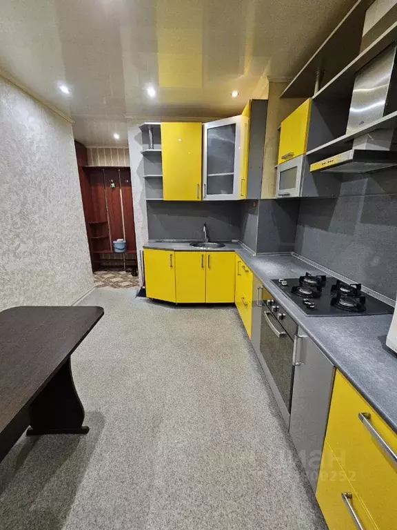 3-к кв. Саратовская область, Балаково Степная ул., 28 (64.0 м) - Фото 2