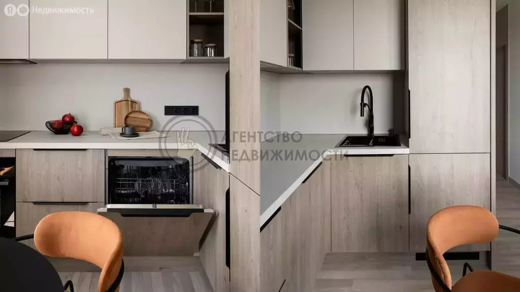 2-комнатная квартира: Казань, улица Александра Курынова, 5к1 (55 м) - Фото 2