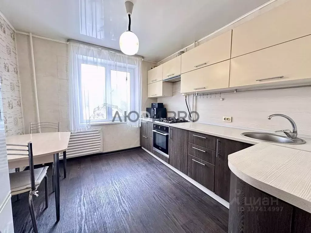 3-к кв. Башкортостан, Уфа ул. Шафиева, 39 (67.1 м) - Фото 1