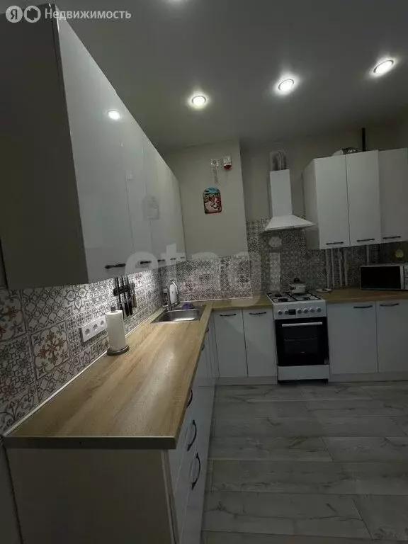 1-комнатная квартира: Калининград, улица Николая Карамзина, 48 (30 м) - Фото 1