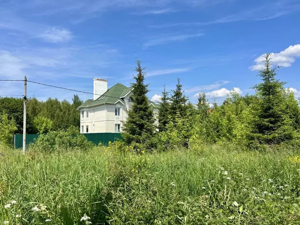 Участок в Московская область, Дмитровский городской округ, д. ... - Фото 0