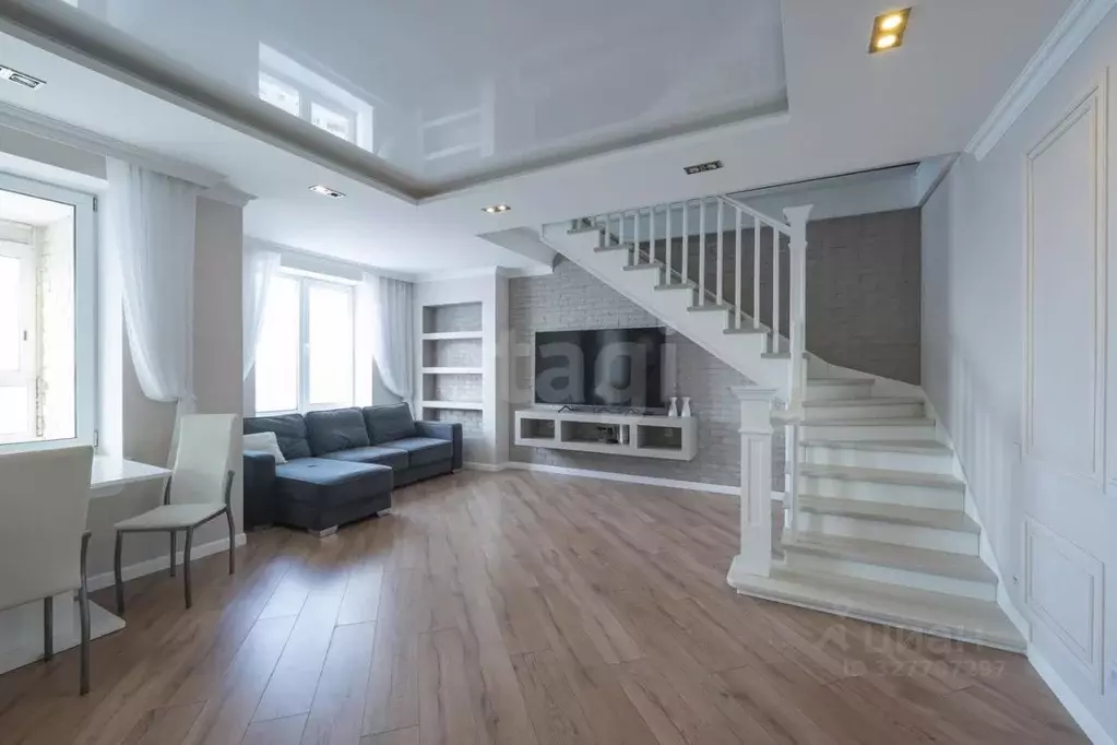 3-к кв. Пермский край, Пермь ул. Юрша, 80 (107.7 м) - Фото 0