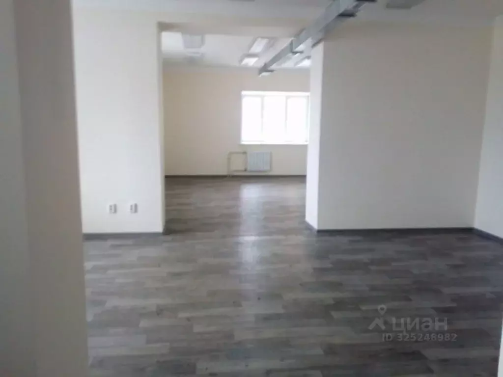 Помещение свободного назначения в Красноярский край, Красноярск ... - Фото 1