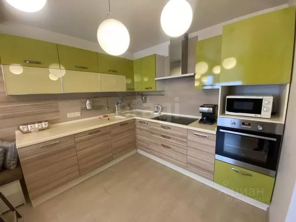 3-к кв. Красноярский край, Красноярск ул. Алексеева, 113 (70.0 м) - Фото 1