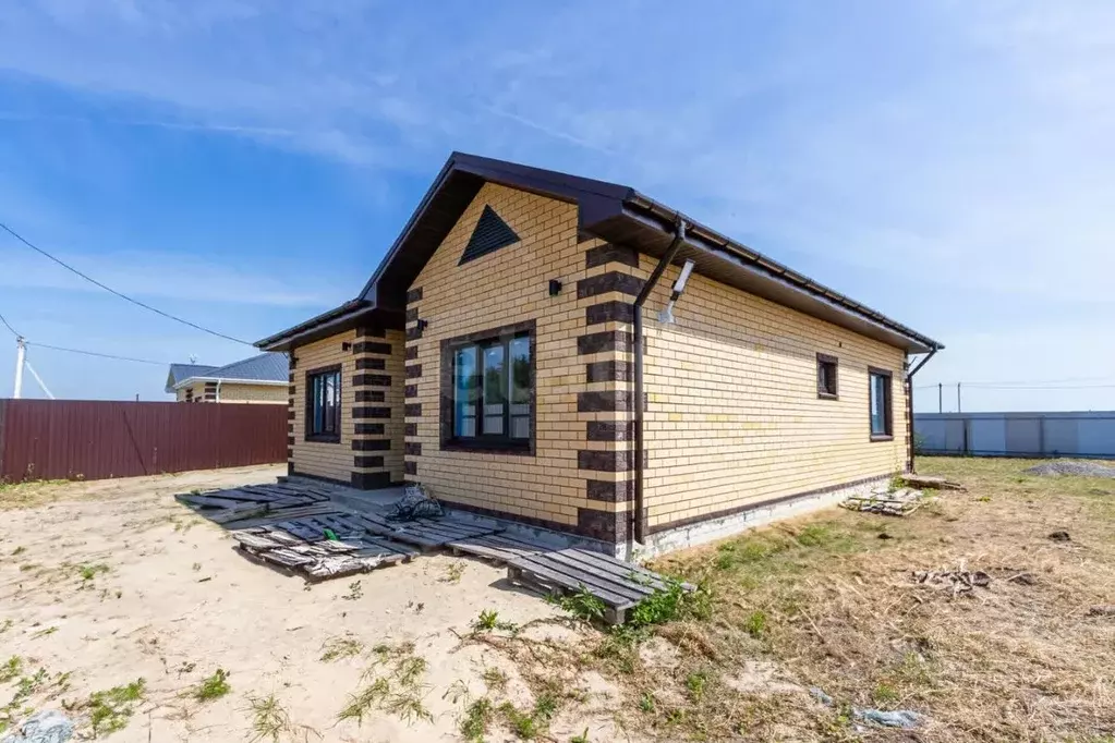 Дом в Тюменская область, Тюменский район, д. Елань Центральная ул. (93 ... - Фото 1