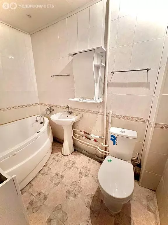 3-комнатная квартира: Севастополь, улица Павла Корчагина, 56 (66.5 м) - Фото 1