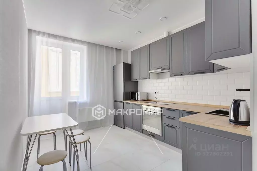 2-к кв. Московская область, Химки Планерная мкр, 23 (65.0 м) - Фото 1