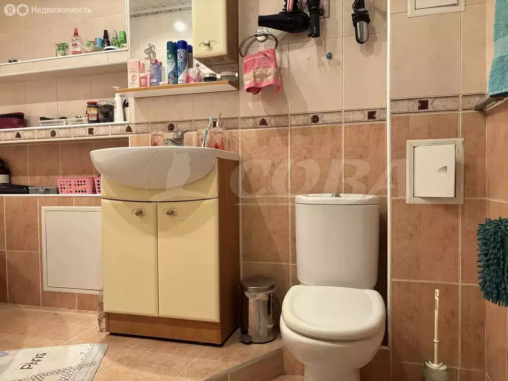 2-комнатная квартира: Тюмень, улица Домостроителей, 16к1 (65 м) - Фото 1