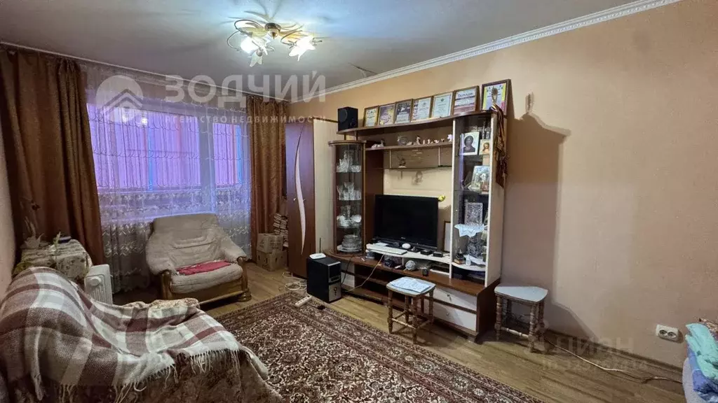 2-к кв. Чувашия, Чебоксары Хузангая ул., 21 (54.0 м) - Фото 1