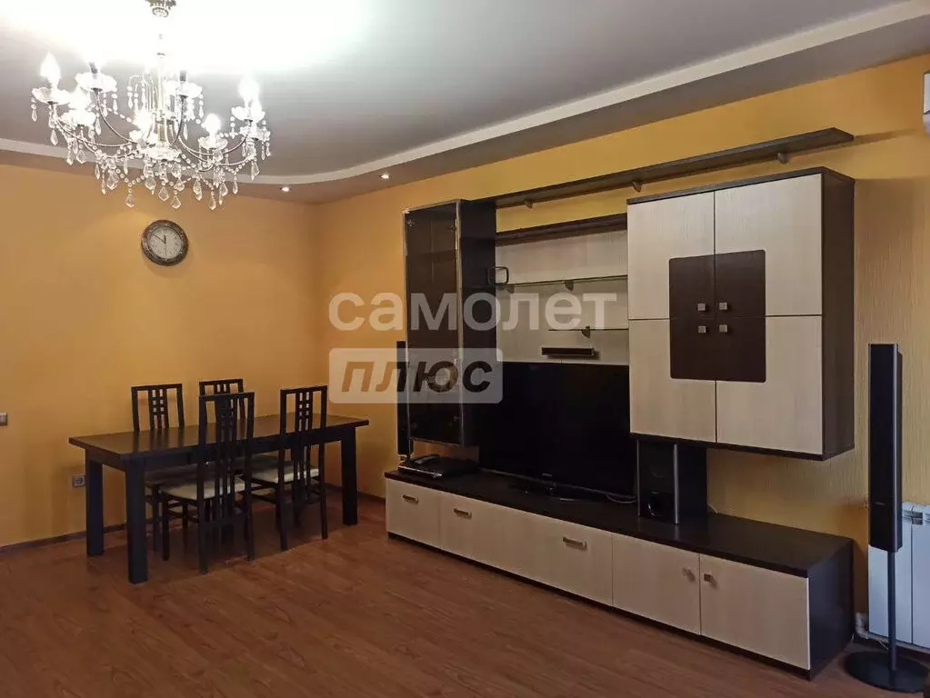 3-комнатная квартира: Астрахань, Васильковая улица, 21к1 (99 м) - Фото 2