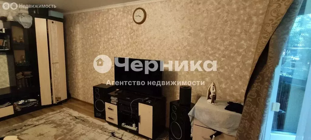 3-комнатная квартира: Каменск-Шахтинский, микрорайон Заводской, ... - Фото 1