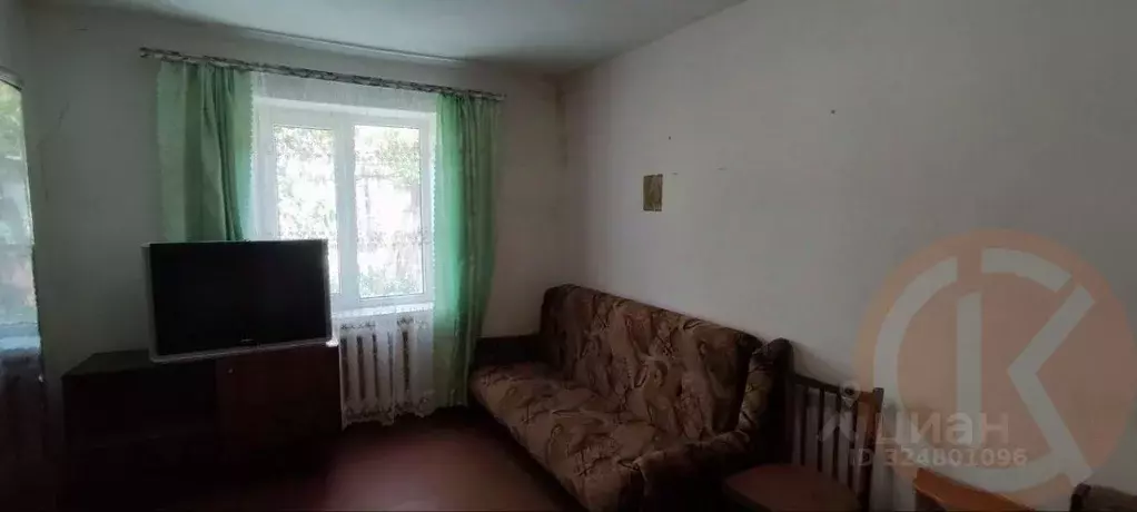 Дом в Крым, Сакский район, Охотниковское с/пос, с. Орлянка пер. ... - Фото 1