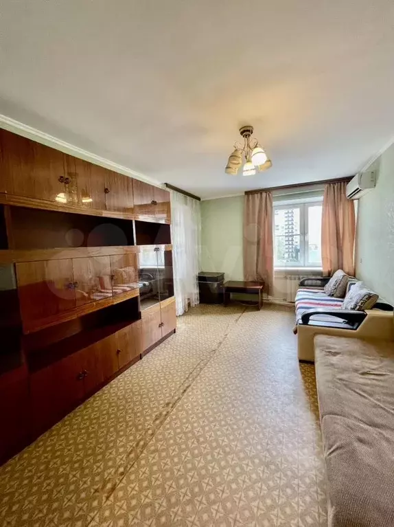 2-к. квартира, 55 м, 4/10 эт. - Фото 1