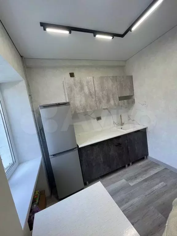 1-к. квартира, 40 м, 4/10 эт. - Фото 1