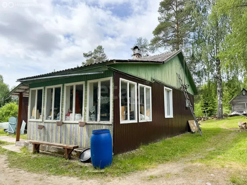 Дом в Республика Карелия, Сегежский муниципальный округ, посёлок ... - Фото 0