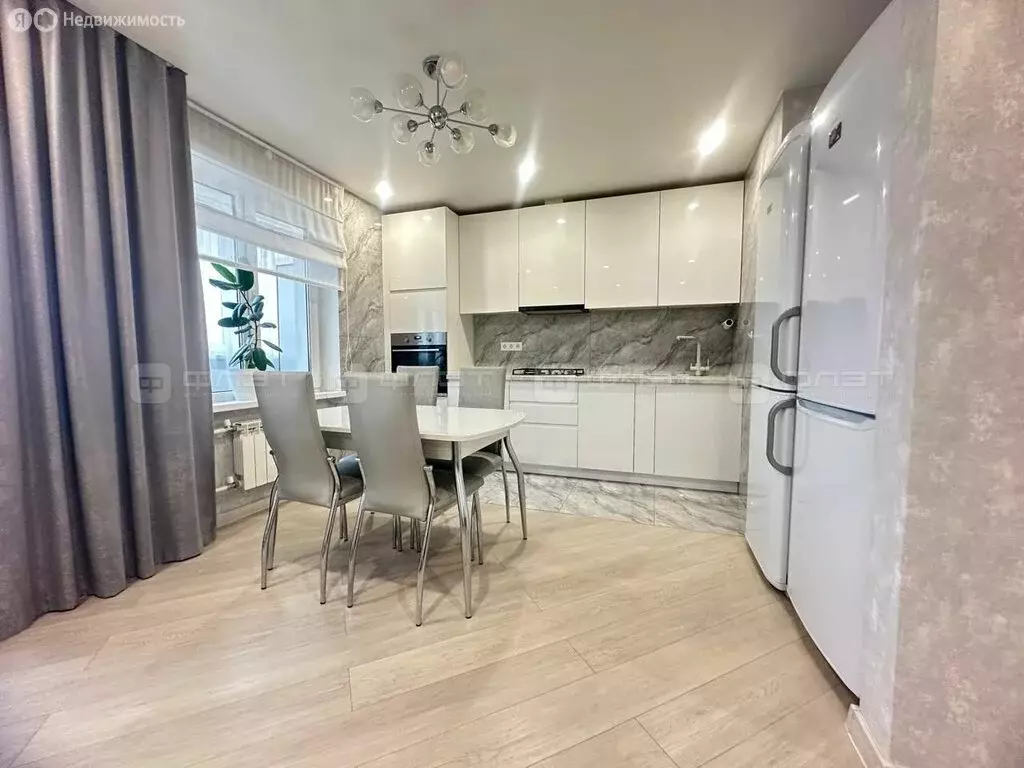4-комнатная квартира: Казань, улица Карбышева, 58А (95 м) - Фото 1