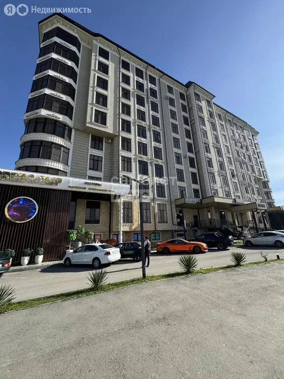 3-комнатная квартира: Нальчик, улица Тлостанова, 28 (133 м) - Фото 1