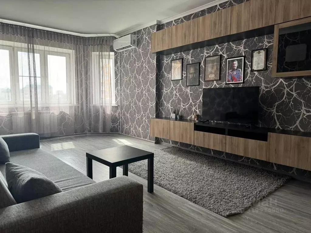 2-к кв. Тульская область, Тула ул. Михеева, 23 (80.0 м) - Фото 1