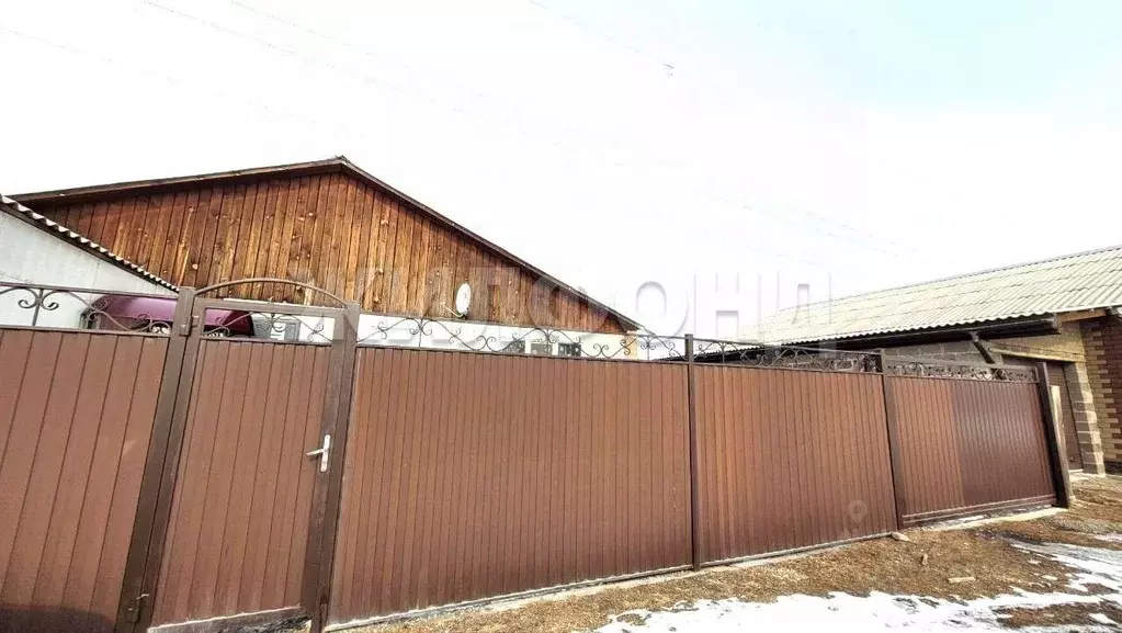 Дом в Хакасия, Алтайский район, с. Белый Яр ул. Победы (66 м) - Фото 1