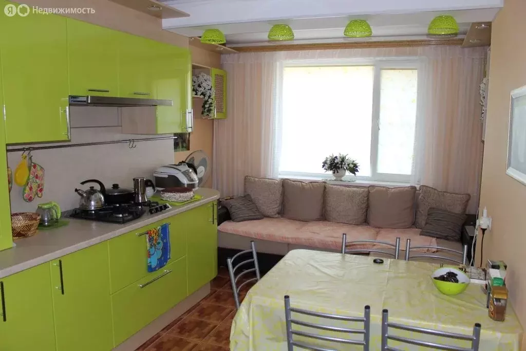 3-комнатная квартира: Ейск, улица Калинина, 73/4 (78.9 м) - Фото 1