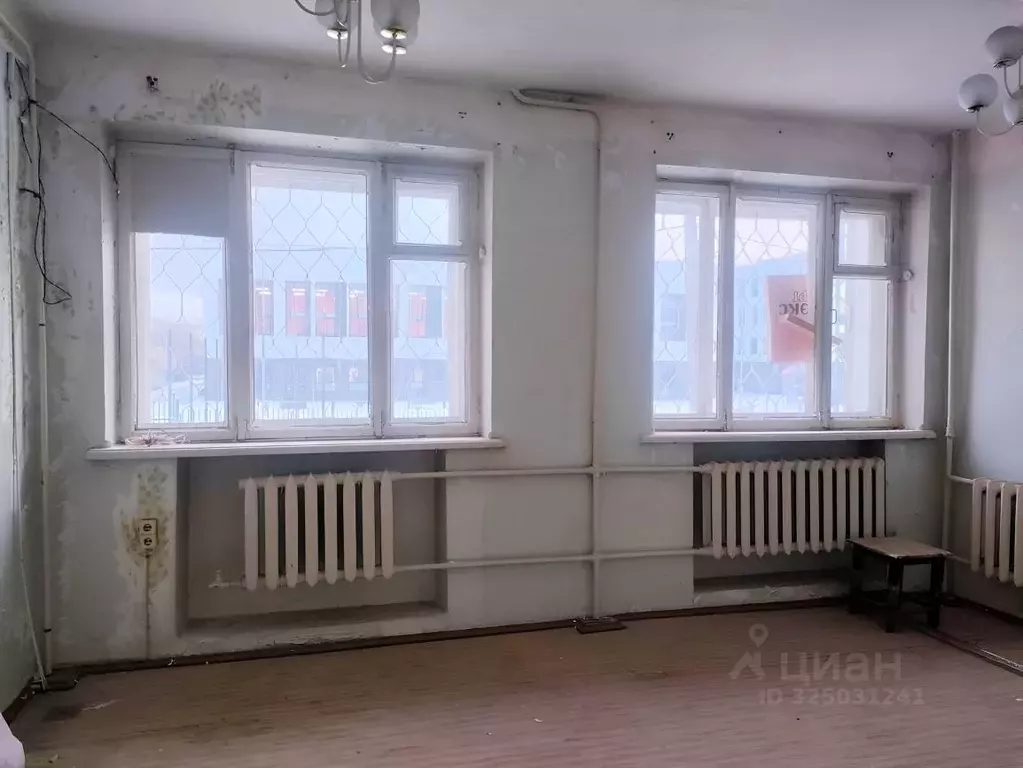 Помещение свободного назначения в Свердловская область, Краснотурьинск ... - Фото 2