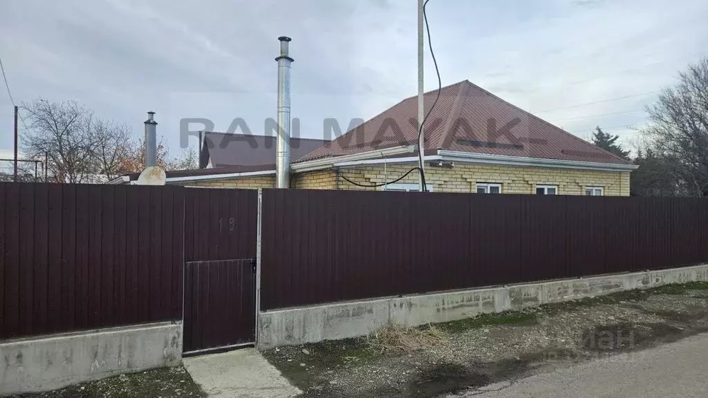 Дом в Краснодарский край, Белореченск ул. Луначарского (73 м) - Фото 1