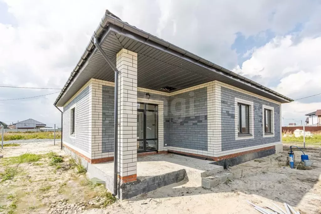 Дом в Тюменская область, Тюменский муниципальный округ, д. Падерина ... - Фото 1