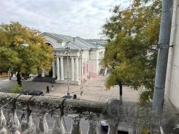 2-к кв. Севастополь ул. Ленина, 62 (56.1 м) - Фото 1