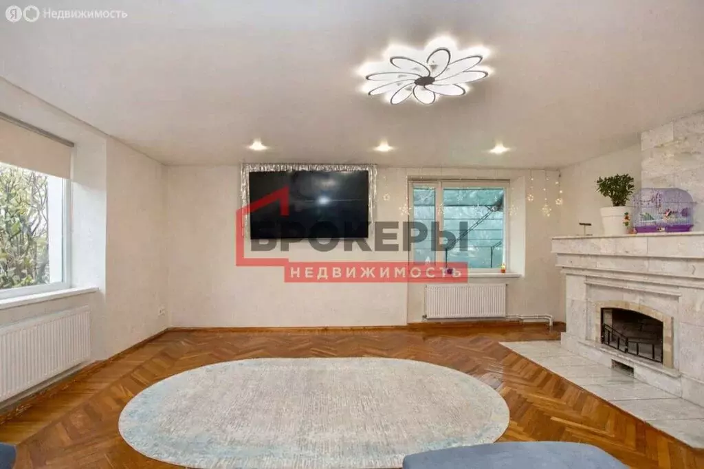 Дом в Вилино, улица Ленина, 223 (328.6 м) - Фото 1