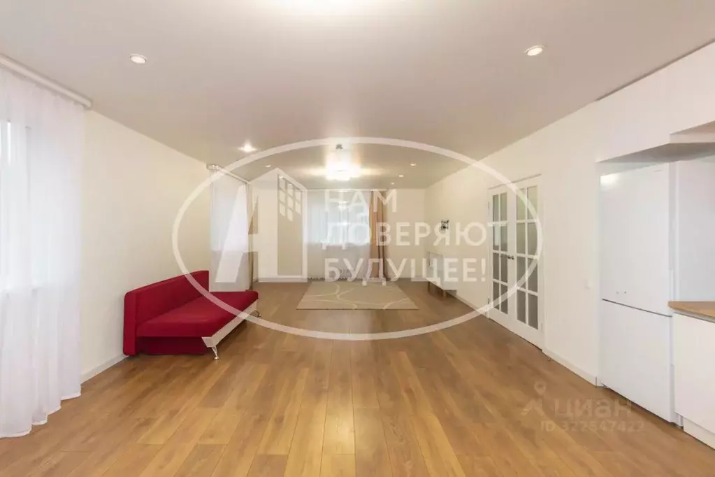 Дом в Пермский край, Чайковский городской округ, с. Большой Букор ул. ... - Фото 1