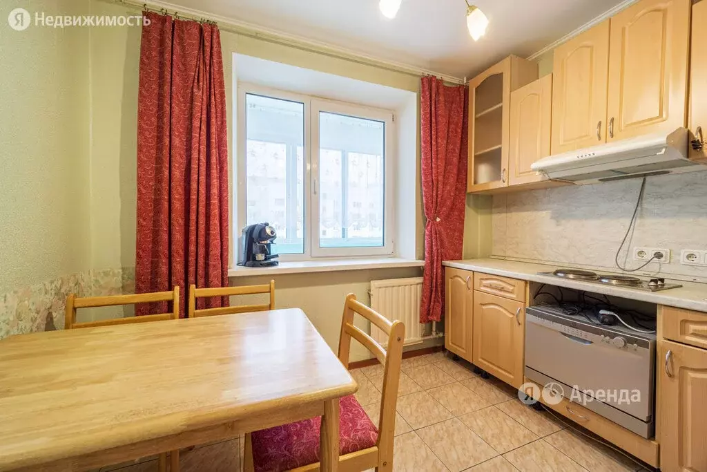 Средняя аренда квартиры в спб. 3х комнатная квартира на петроградке. Апартаменты. Караванная снять квартиру посуточно. Бронирование квартиры спб.