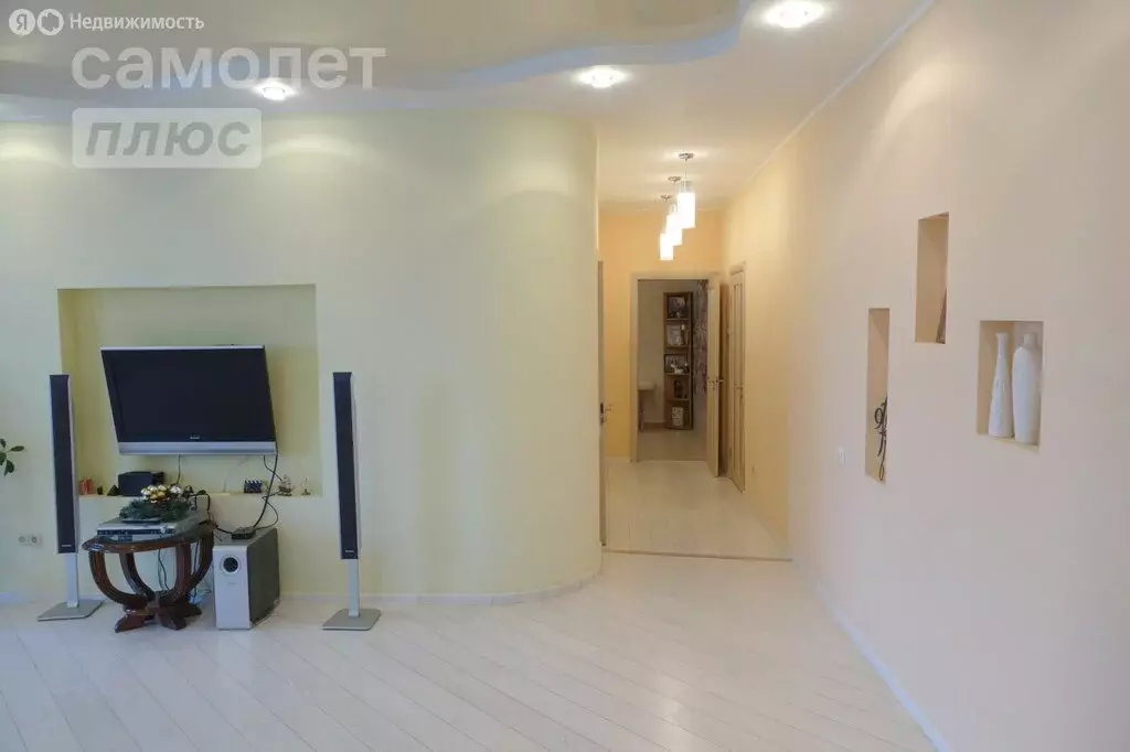 3-комнатная квартира: Тюмень, улица Герцена, 84/2 (142 м) - Фото 1