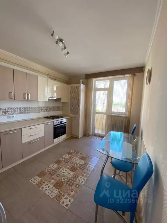 3-к кв. Крым, Симферополь ул. Лексина, 50 (80.0 м) - Фото 1