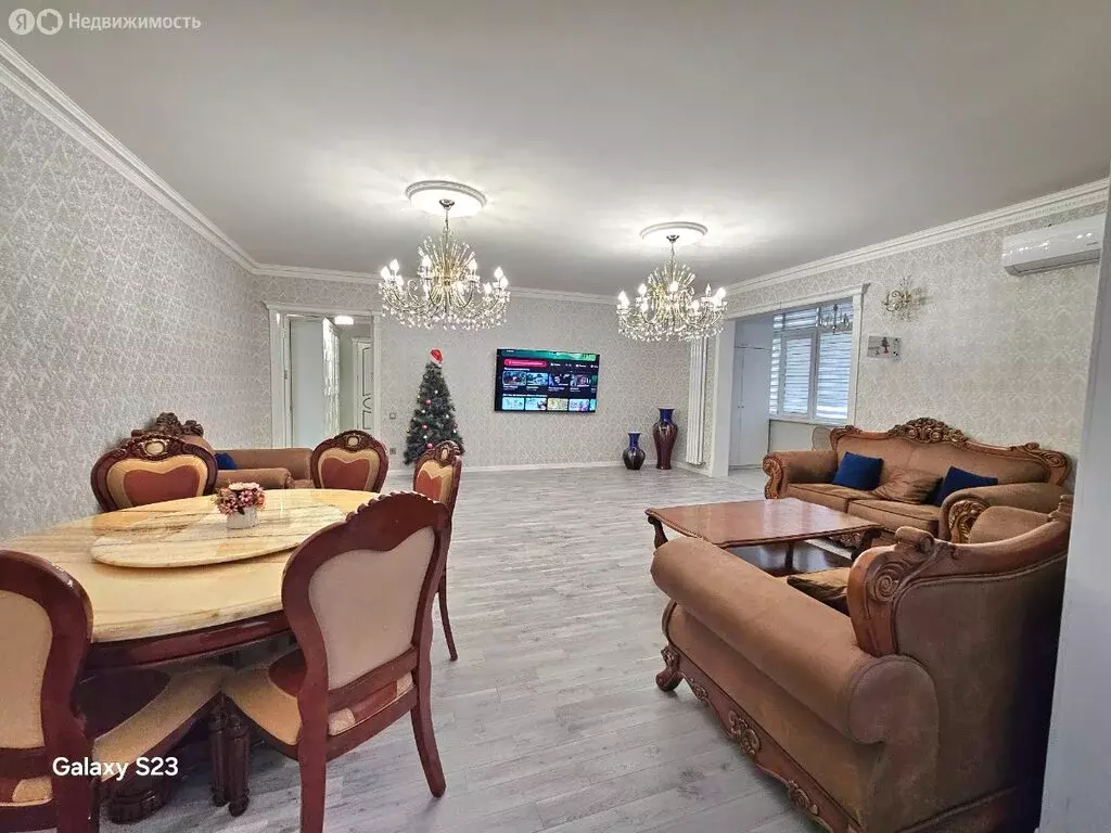 3-комнатная квартира: Махачкала, улица Даниялова, 101 (144 м) - Фото 0