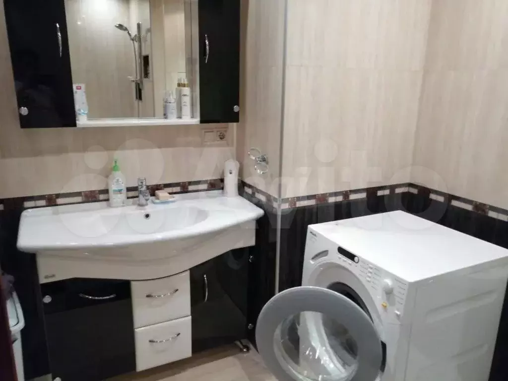 3-к. квартира, 90 м, 15/17 эт. - Фото 0