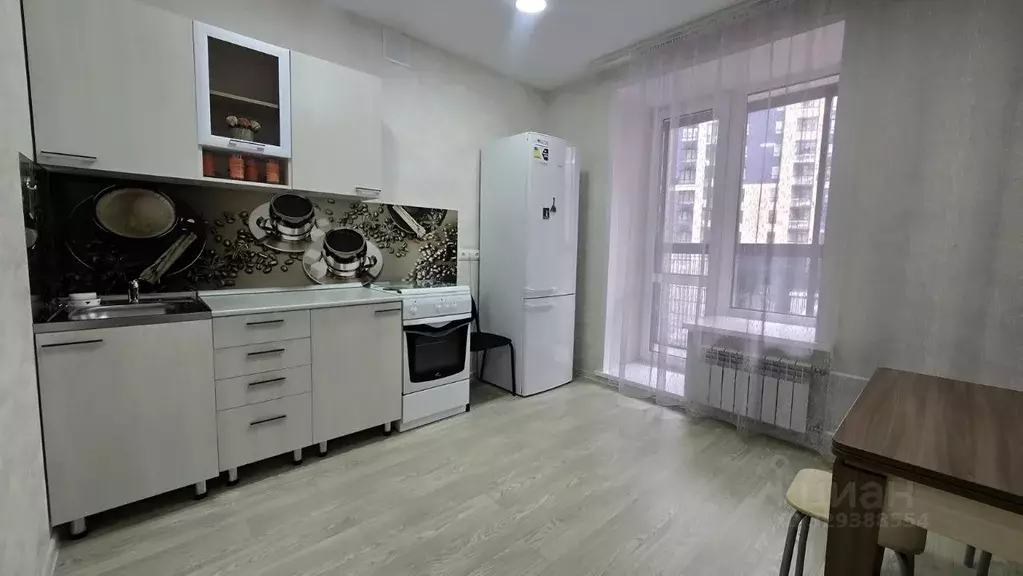 1-к кв. Кемеровская область, Кемерово бул. Строителей, 60к4 (35.0 м) - Фото 1