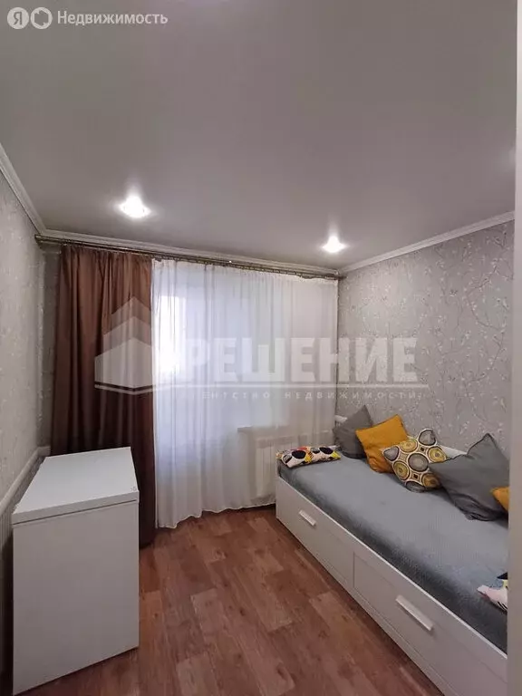 3-комнатная квартира: Стерлитамак, микрорайон Михайловский, улица ... - Фото 2