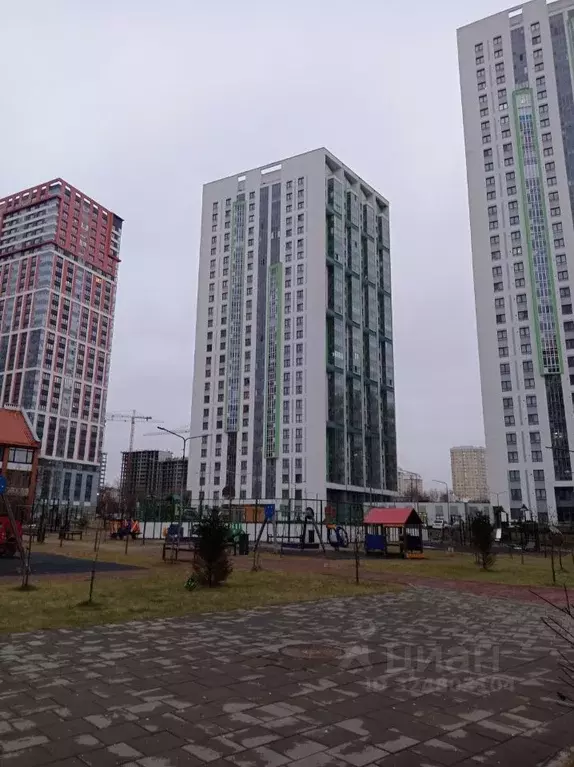 2-к кв. Свердловская область, Екатеринбург ул. Волгоградская, 18 (76.6 ... - Фото 2